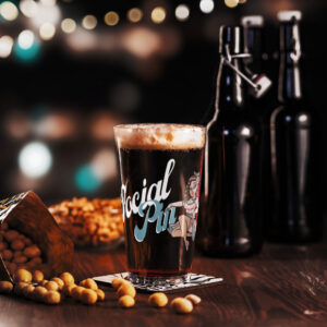 TheSocial Pin Shaker pint glass